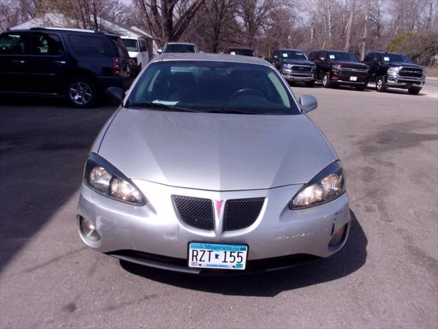 Photo of 2007 Liquid Silver Metallic Pontiac Grand Prix