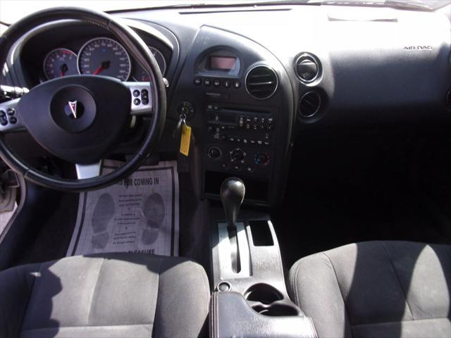 Photo of 2007 Liquid Silver Metallic Pontiac Grand Prix