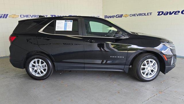 Photo of 2024 Mosaic Black Metallic Chevrolet Equinox