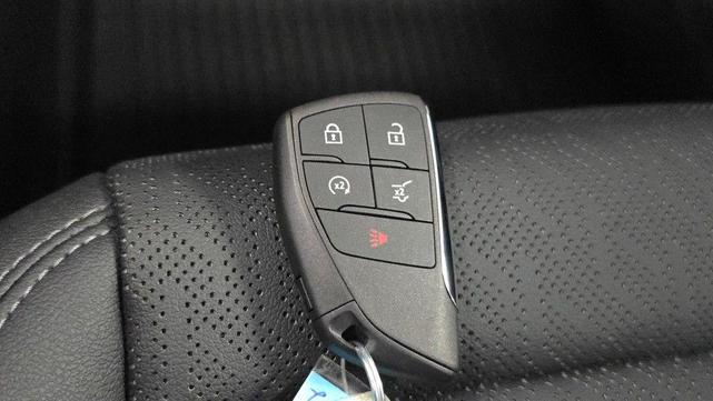 Photo of 2026 Mosaic Black Metallic Chevrolet Equinox