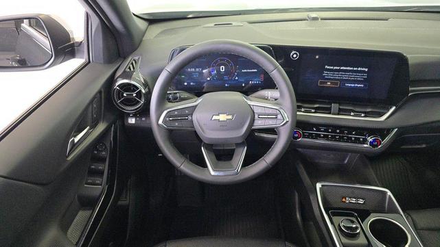Photo of 2026 Mosaic Black Metallic Chevrolet Equinox