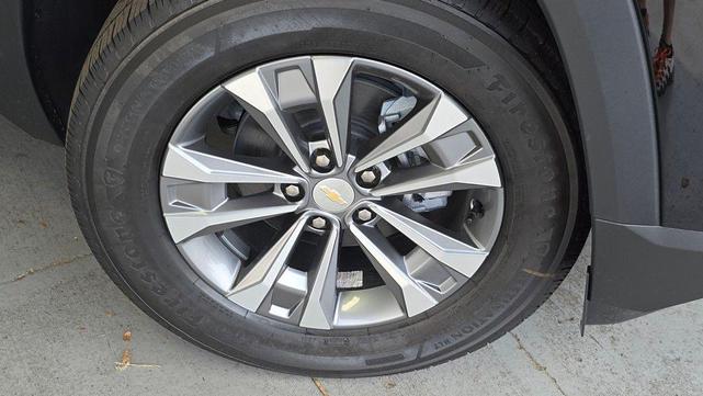 Photo of 2026 Mosaic Black Metallic Chevrolet Equinox