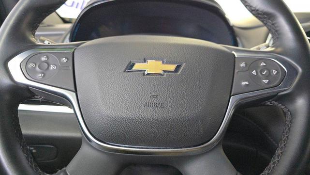 Photo of 2023 Silver Sage Metallic Chevrolet Traverse