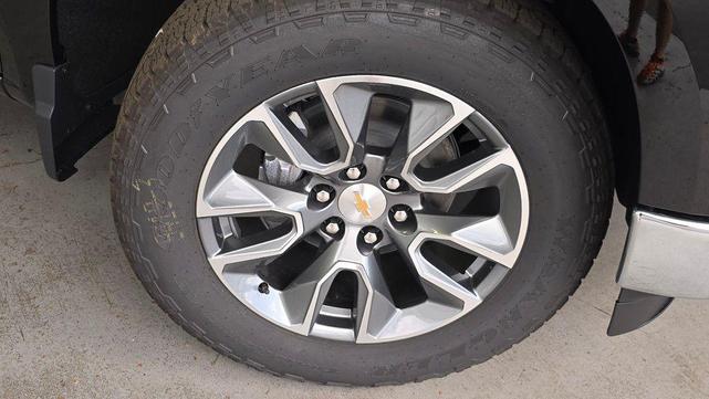 Photo of 2026 Black Chevrolet Silverado 1500