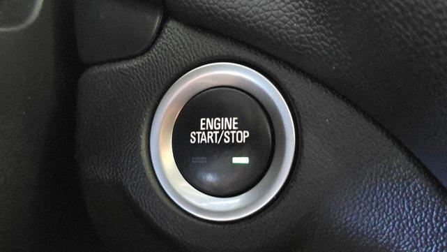 Photo of 2020 Mosaic Black Metallic Chevrolet Equinox