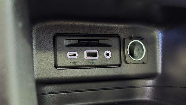 Photo of 2020 Mosaic Black Metallic Chevrolet Equinox