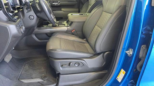 Photo of 2022 Glacier Blue Metallic Chevrolet Silverado 1500