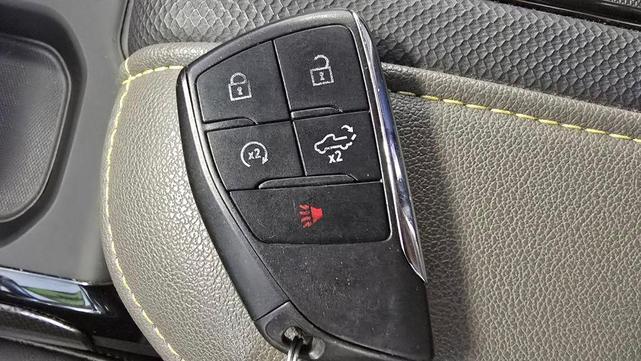 Photo of 2022 Glacier Blue Metallic Chevrolet Silverado 1500