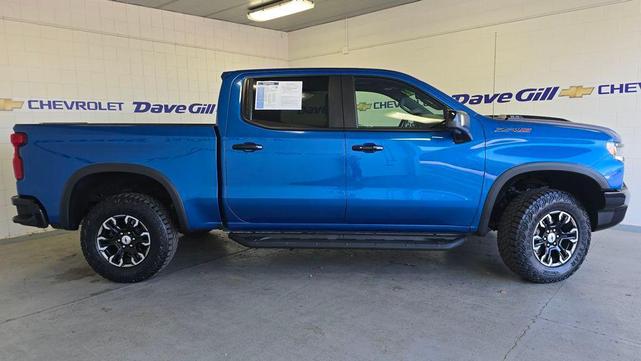 Photo of 2022 Glacier Blue Metallic Chevrolet Silverado 1500