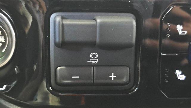 Photo of 2025 Black Chevrolet Silverado 1500
