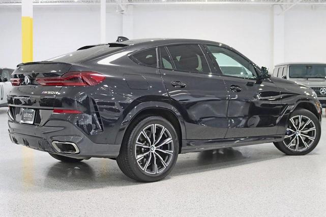 Photo of 2022 Black Sapphire Metallic BMW X6