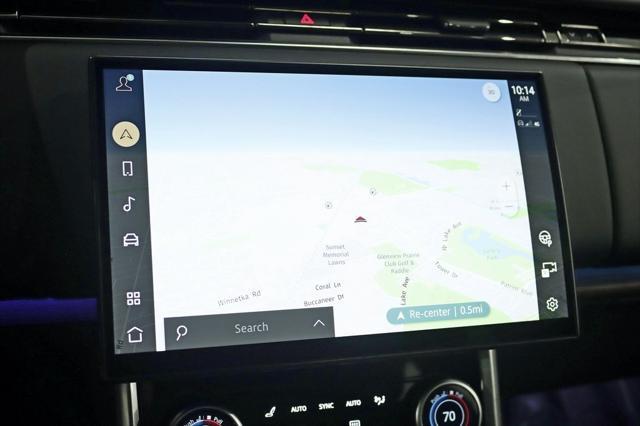 Photo of 2023 Charente Gray Premium Metallic Land Rover Range Rover