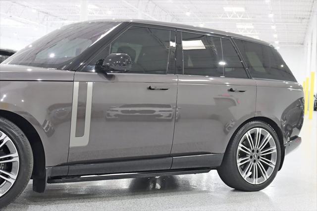 Photo of 2023 Charente Gray Premium Metallic Land Rover Range Rover