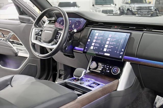 Photo of 2023 Charente Gray Premium Metallic Land Rover Range Rover