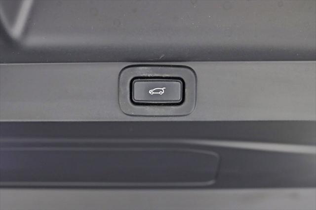 Photo of 2023 Charente Gray Premium Metallic Land Rover Range Rover