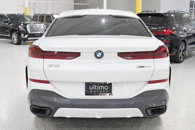 Photo of 2022 Mineral White Metallic BMW X6