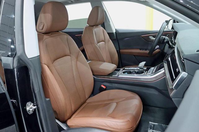 Photo of 2020 Orca Black Metallic Audi Q8