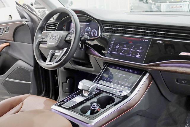 Photo of 2020 Orca Black Metallic Audi Q8