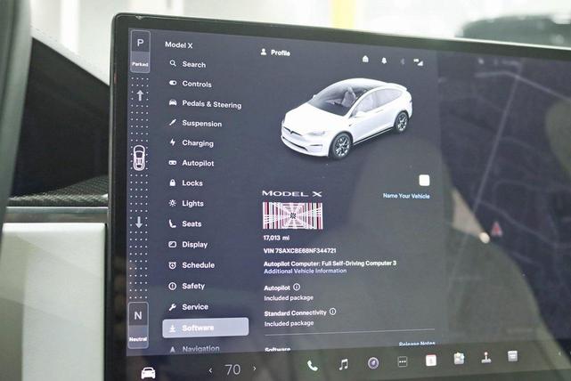 Photo of 2022 Pearl White Multi-Coat Tesla Model X