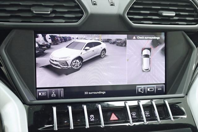 Photo of 2019 Bianco Icarus Metallic Lamborghini Urus