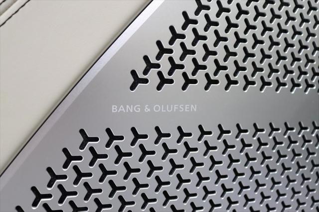 Photo of 2019 Bianco Icarus Metallic Lamborghini Urus