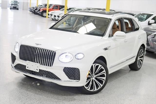 Photo of 2024 Glacier White Bentley Bentayga
