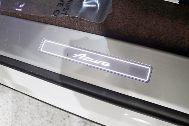 Photo of 2024 Glacier White Bentley Bentayga
