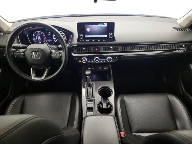 Photo of 2022 Platinum White Pearl Honda Civic