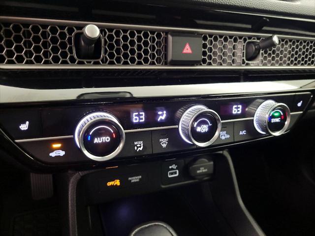 Photo of 2022 Platinum White Pearl Honda Civic