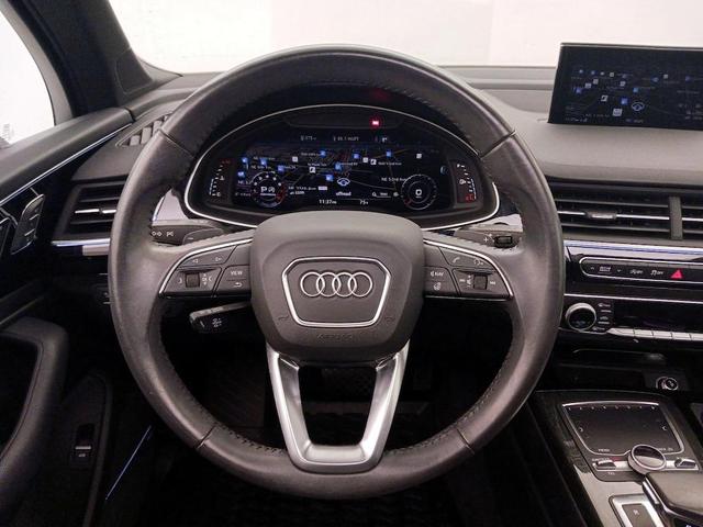 Photo of 2018 Gray Audi Q7