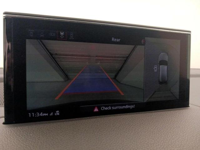 Photo of 2018 Gray Audi Q7