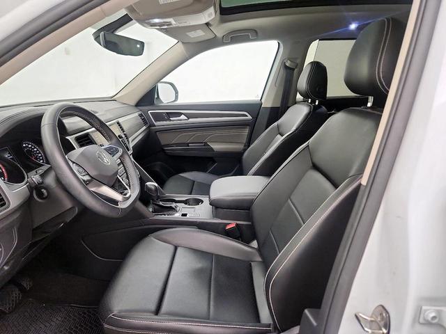 Photo of 2021 Pure White Volkswagen Atlas