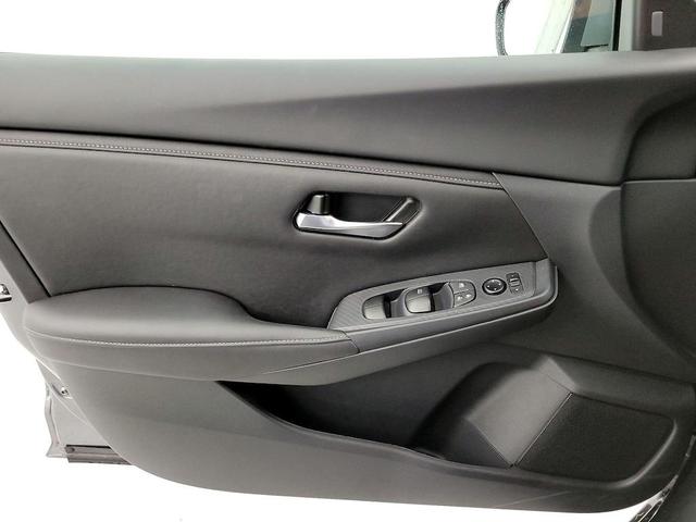 Photo of 2025 Gray Nissan Sentra