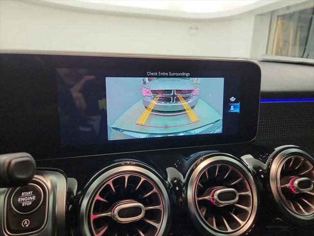 Photo of 2021 Black Mercedes-Benz GLB 250