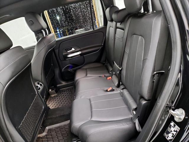 Photo of 2021 Black Mercedes-Benz GLB 250