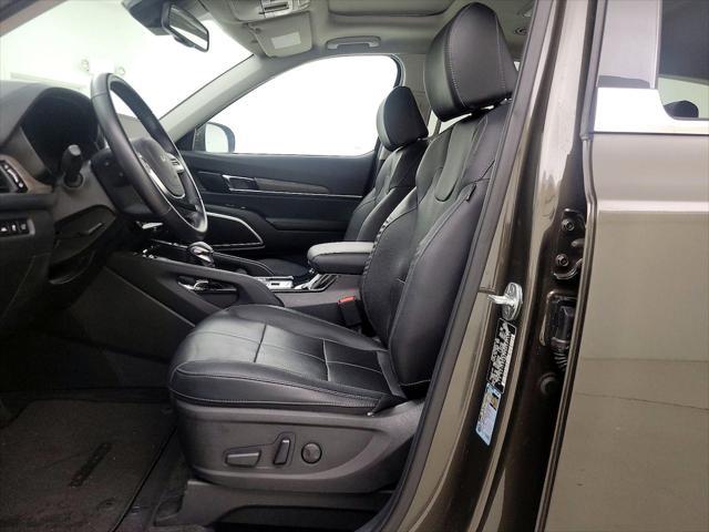 Photo of 2022 Black Copper Kia Telluride