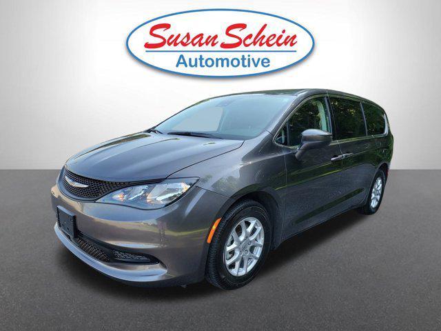 2023 Chrysler Voyager
