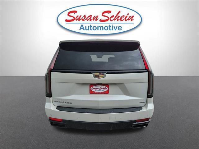 Photo of 2021 Crystal White Tricoat Cadillac Escalade ESV