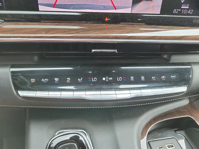 Photo of 2021 Crystal White Tricoat Cadillac Escalade ESV