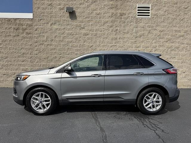 Photo of 2021 Iconic Silver Ford Edge