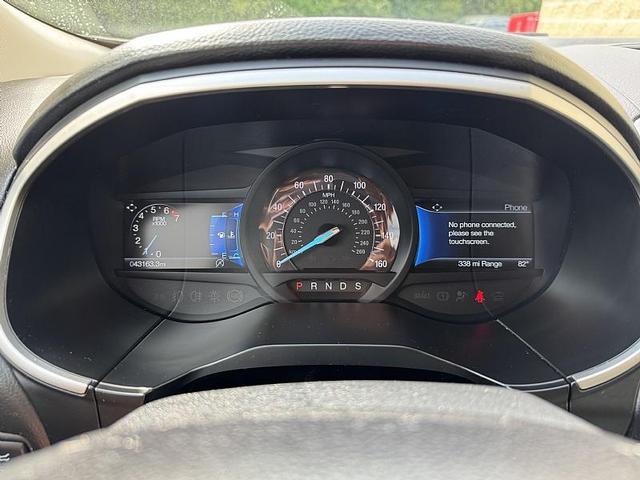 Photo of 2021 Iconic Silver Ford Edge