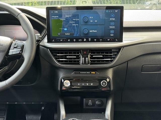 Photo of 2024 Vapor Blue Ford Escape