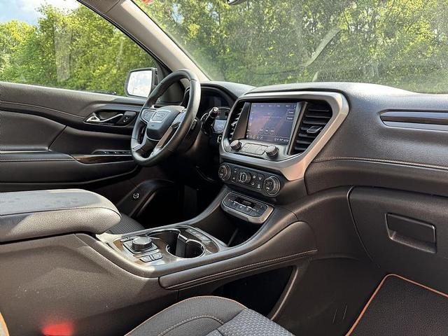 Photo of 2023 Summit White GMC Acadia