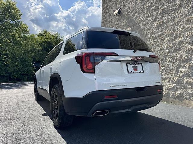 Photo of 2023 Summit White GMC Acadia