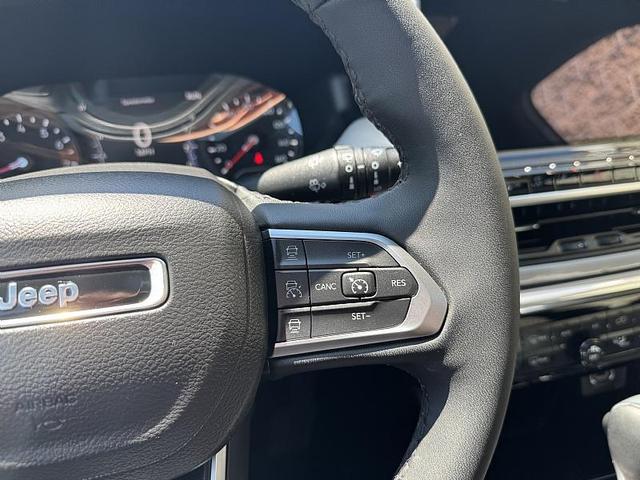 Photo of 2024 Bright White Clearcoat Jeep Compass