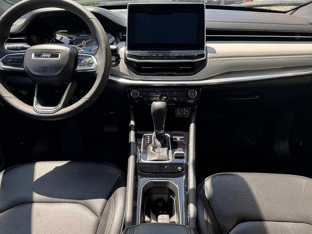Photo of 2024 Bright White Clearcoat Jeep Compass