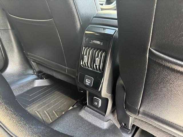 Photo of 2024 Bright White Clearcoat Jeep Compass