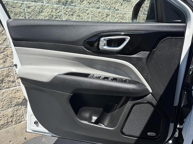 Photo of 2024 Bright White Clearcoat Jeep Compass