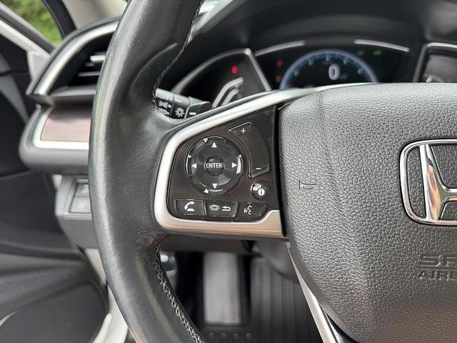 Photo of 2019 Platinum White Pearl Honda Civic