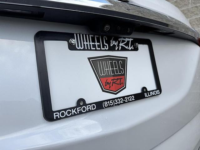 Photo of 2024 White Frost Tri-Coat Buick Enclave